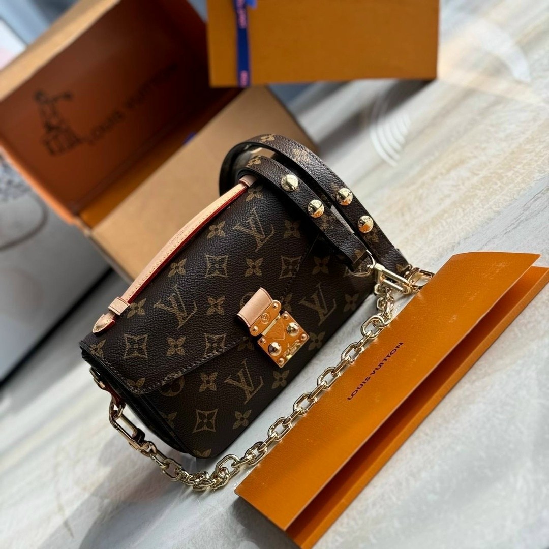 cумка louis vuitton,сумка женская louis vuitton,сумка louis vuitton pochette metis,louis vuitton сумка на плечо,сумка louis vuitton pochette metis east west
