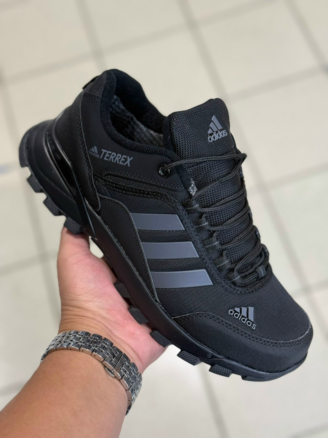 кроссовки adidas terrex,кроссовки мужские adidas terrex,мужские кроссовки adidas,кроссовки высокие утепленные adidas terrex,кроссовки adidas