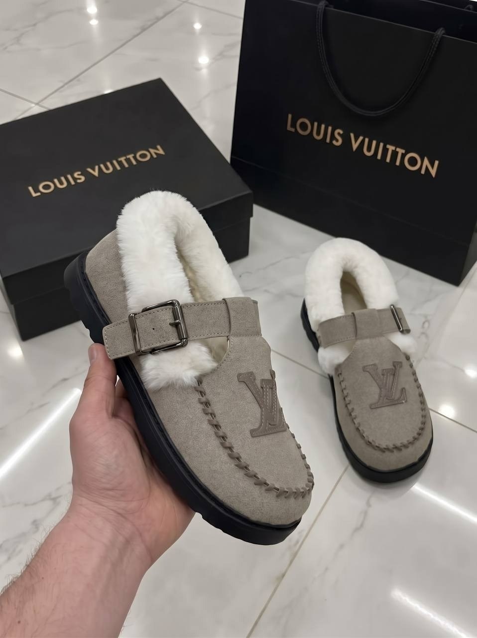 женские замшевые ботинки louis vuitton colorado comfort на меху бежевые,женские замшевые ботинки louis vuitton colorado comfort на меху черные,ботинки louis vuitton,лоферы с мехом louis vuitton,женски