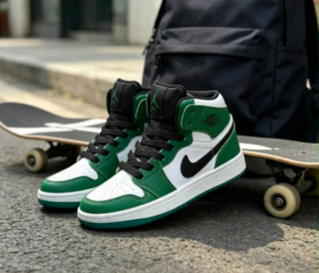женские кроссовки nike air jordan 1 mid,кроссовки nike air jordan 1 retro high,кроссовки женские nike air jordan 1,кроссовки nike air jordan 1 retro high og,кроссовки nike air jordan 1 retro