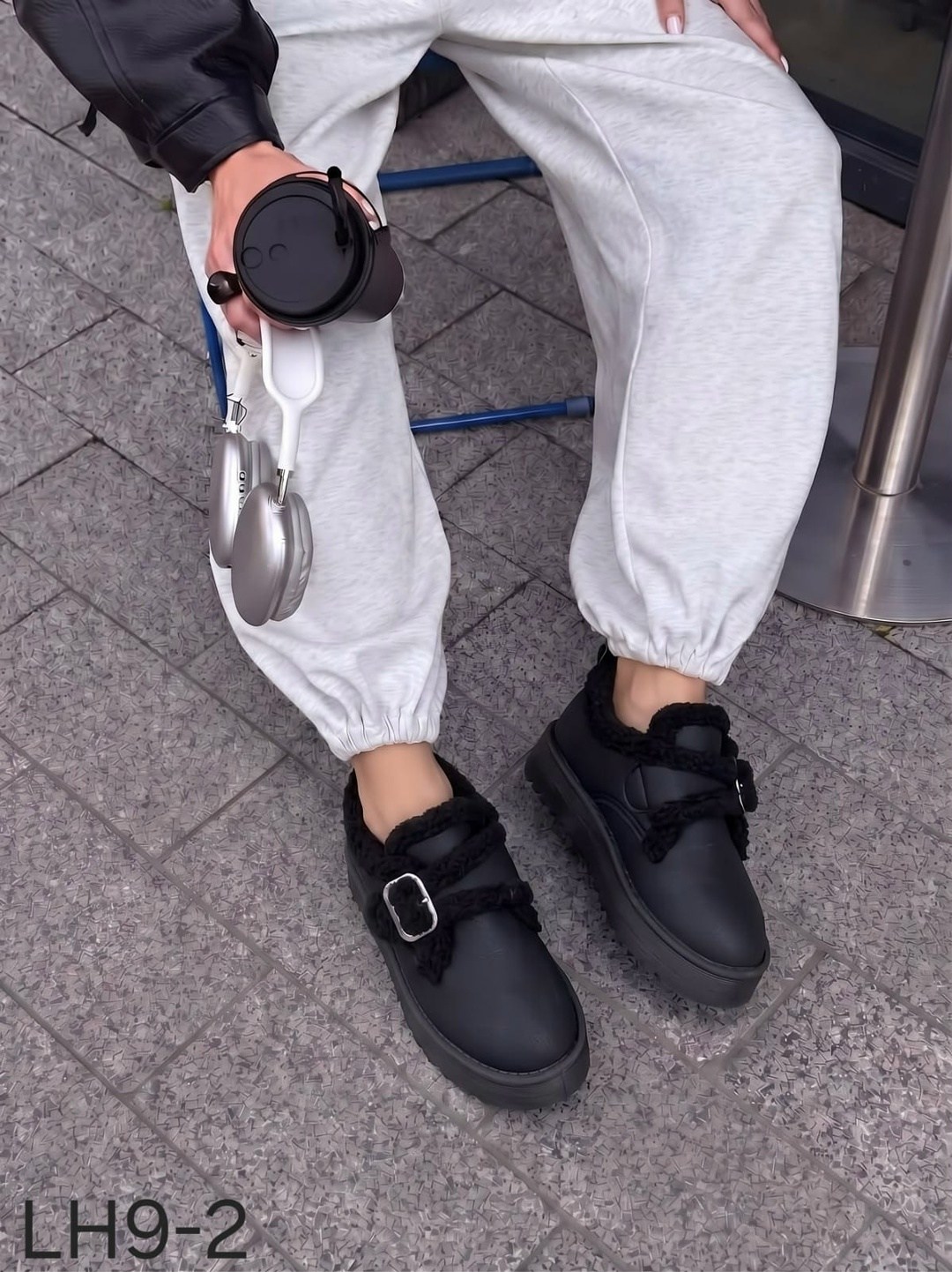 угги мини зимние на толстой подошве elook shoes 287205015,,угги женские, женская зимняя,угги зимние полуботинки классические jialu
