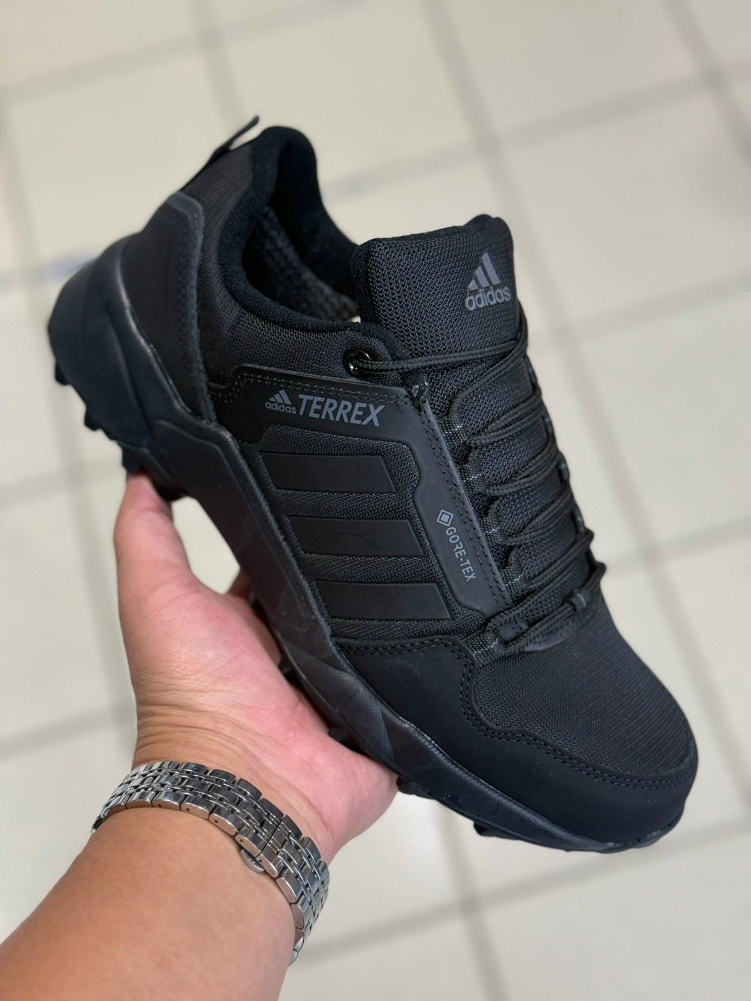 кроссовки adidas terrex,кроссовки мужские adidas terrex,мужские кроссовки adidas,кроссовки высокие утепленные adidas terrex,кроссовки adidas