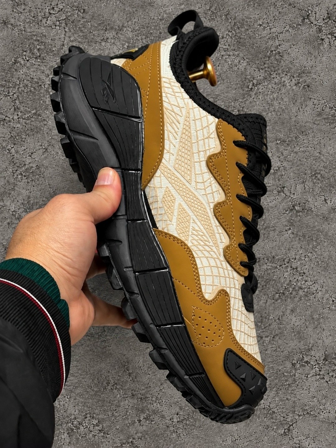 кроссовки reebok zig kinetica ii edge,кроссовки reebok zig kinetica,кроссовки мужские reebok zig kinetica,мужские кроссовки reebok zig kinetica ii edge,кроссовки reebok