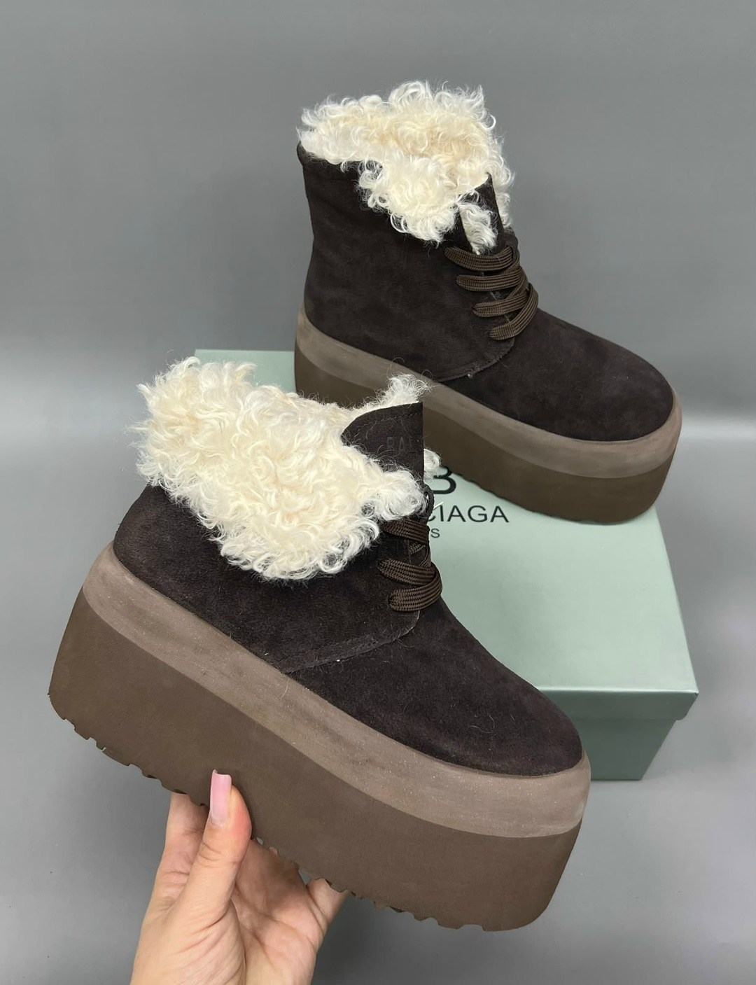 ботинки зимние женские ugg замшевые на платформе,,женские ботинки,ботинки зимние женские,зимняя