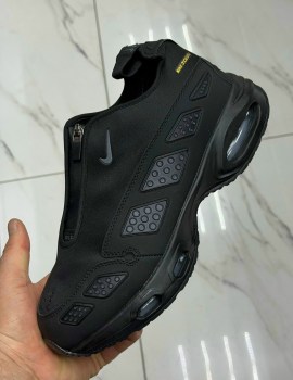 Кроссовки