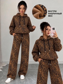 Костюм