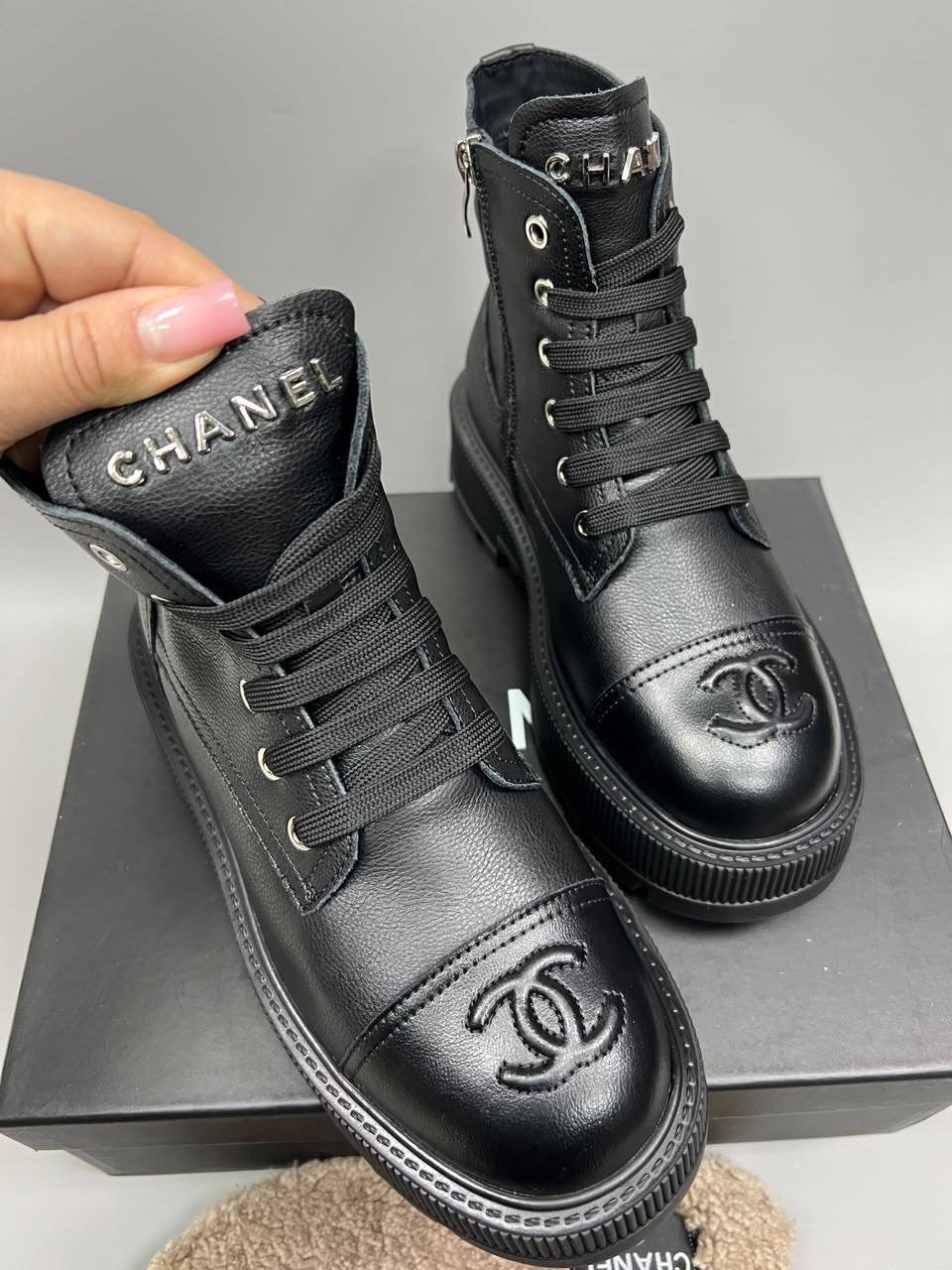 ботинки chanel,ботинки женские chanel,,chanel boots,chanel женские кожаные ботинки с мехом premium