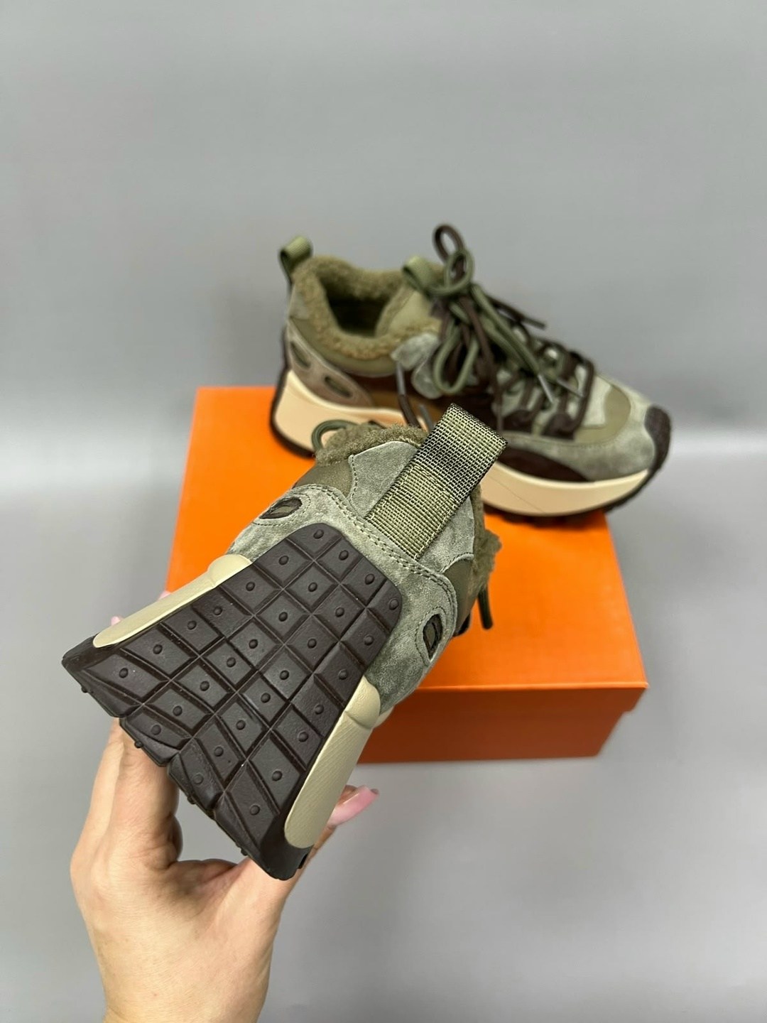,кроссовки hermes,мужской кроссовки,кроссовки женские,модные кроссовки