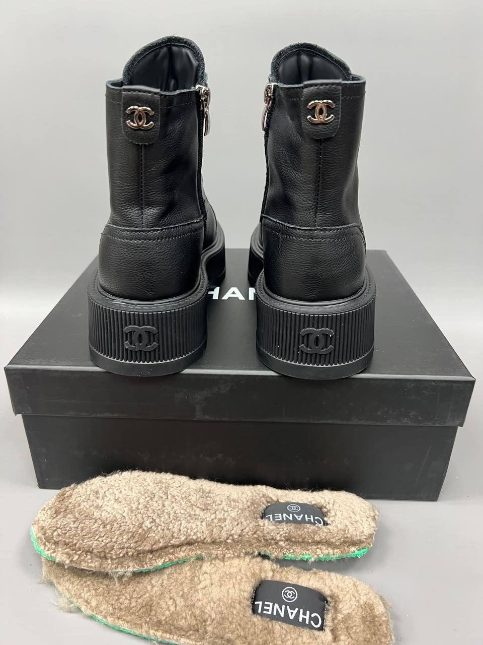 ботинки chanel,ботинки женские chanel,,chanel boots,chanel женские кожаные ботинки с мехом premium