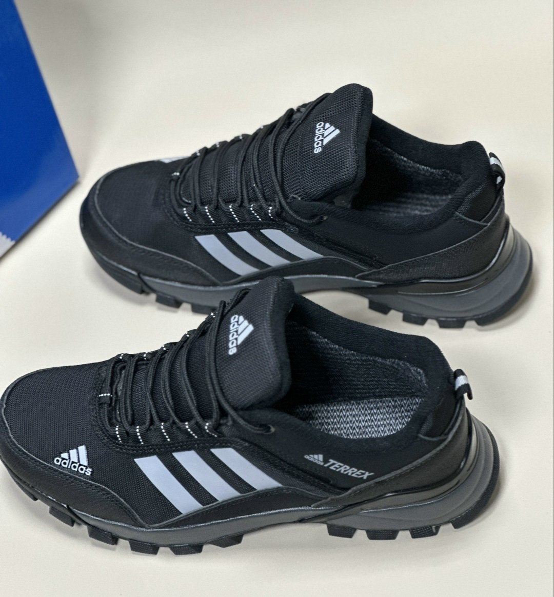 мужские кроссовки adidas,кроссовки adidas,кроссовки мужские зимние адидас кожаные,кроссовки adidas terrex,зимние кроссовки adidas climaproof