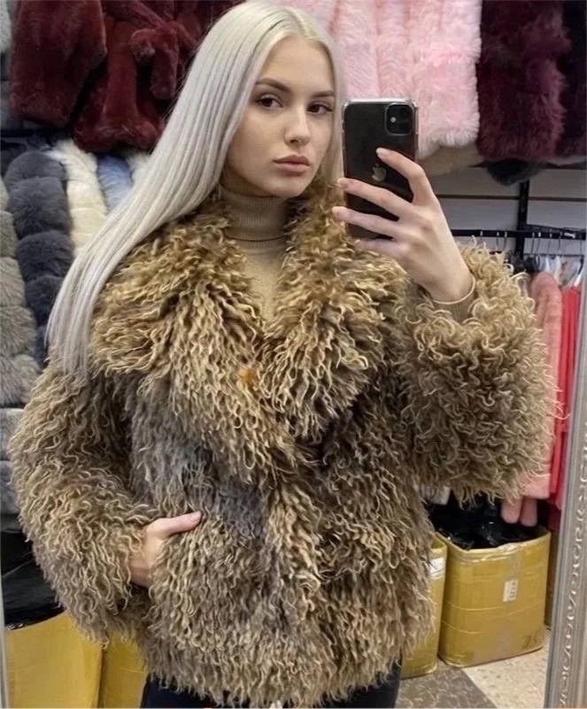 женская шуба,искусственная шуба,шубка,шуба белая,пушистая шуба