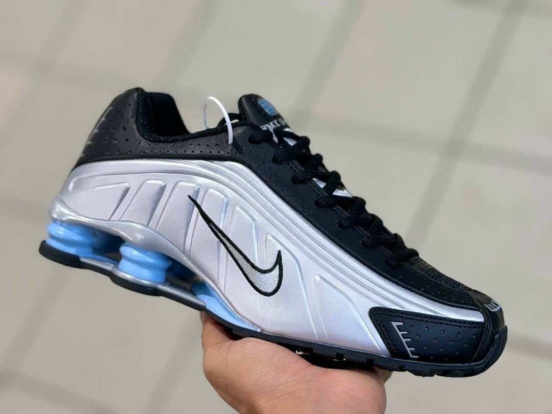 кроссовки,nike shox r4 triple black,кроссовки nike shox,nike shox,черные кроссовки