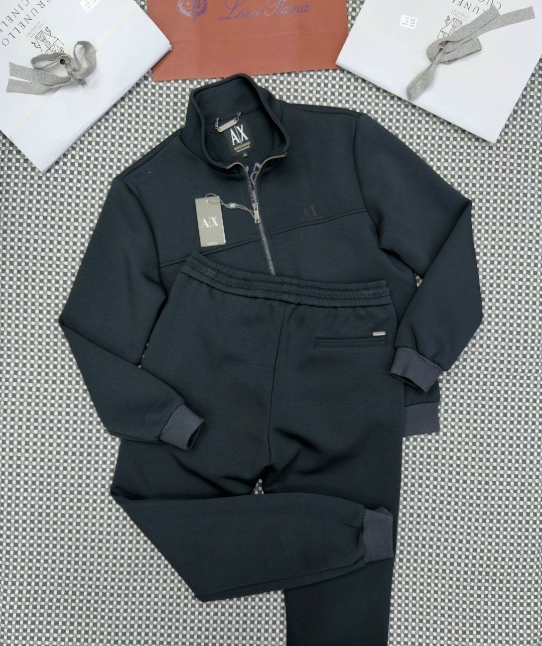 спортивный костюм brunello cucinelli,костюм brunello cucinelli,спортивный костюм мужской,спортивный костюм armani