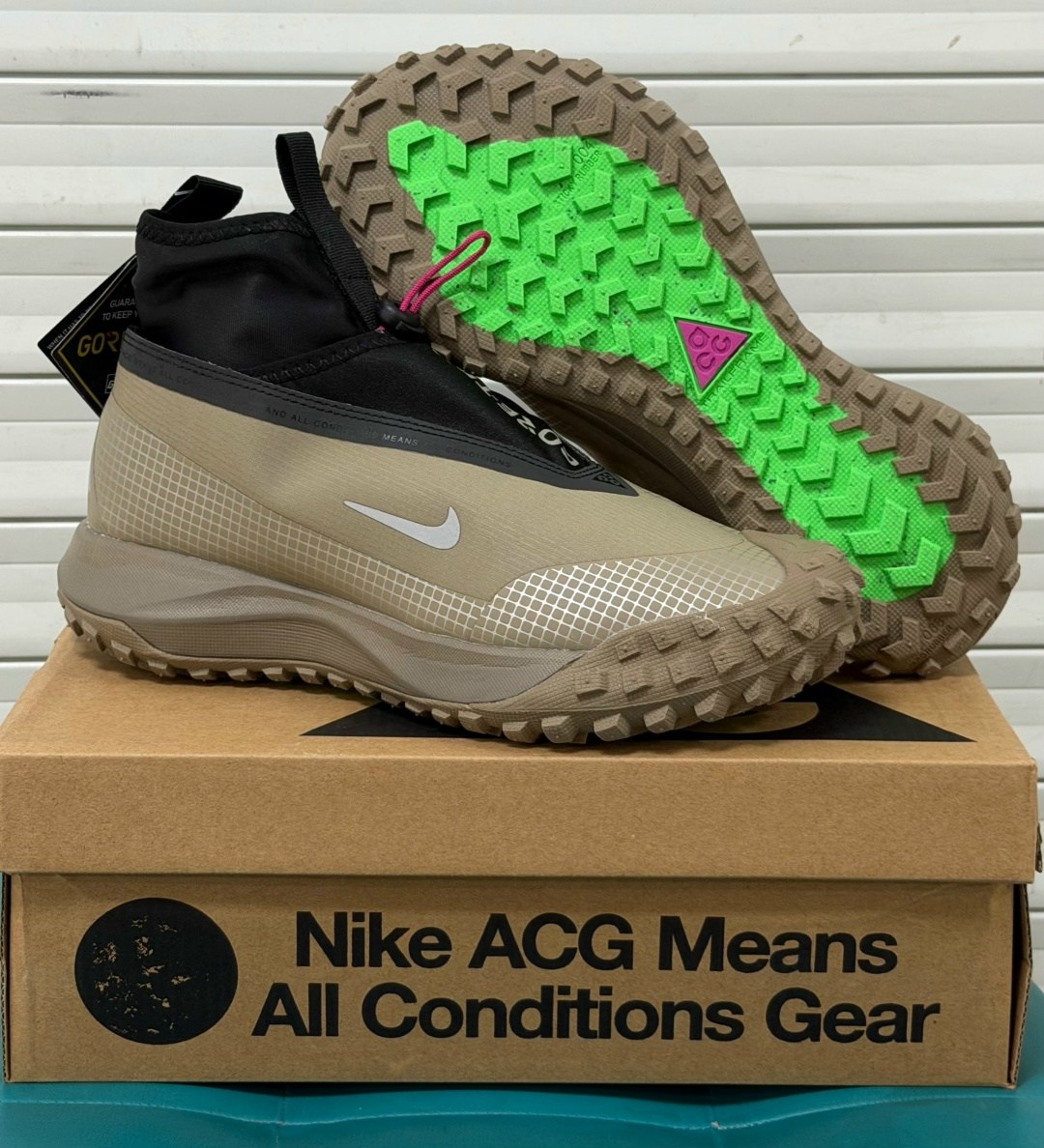 кроссовки nike acg mountain fly gore-tex,кроссовки nike acg mountain fly gore-tex "khaki",кроссовки acg mountain fly gore-tex nike бежевый,nike acg mountain fly gore-tex,кроссовки nike acg