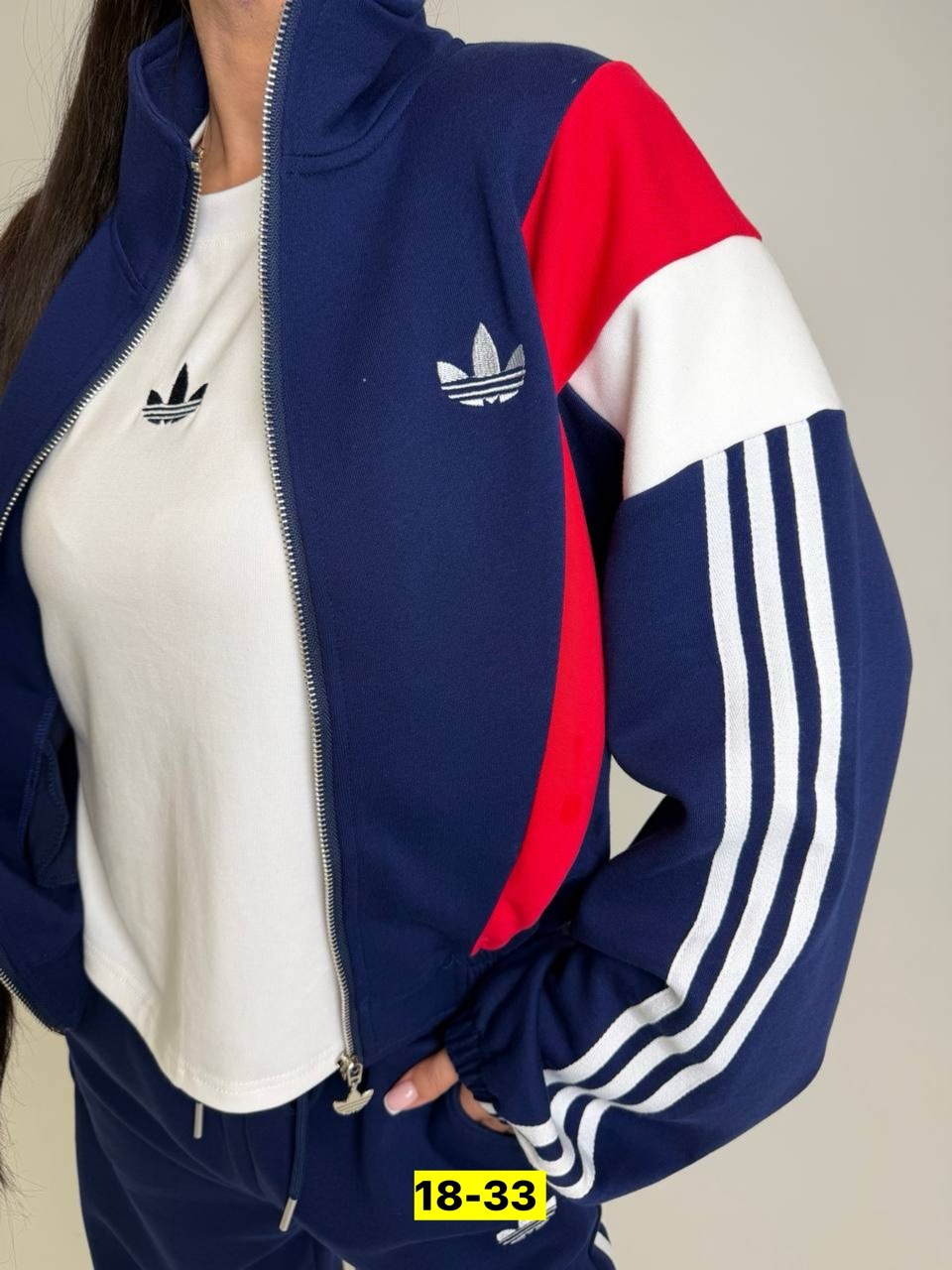 женский спортивный костюм adidas,женский спортивный костюм,адидас ориджинал женский костюм адидас,спортивный костюм,велюровый костюм адидас женский