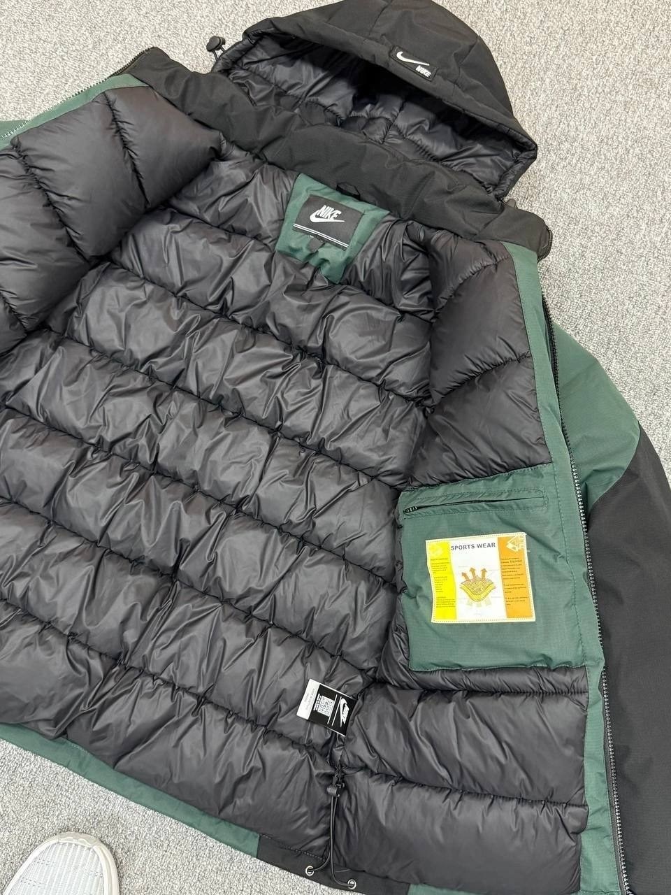 зимняя куртка nike,демисезонная куртка,куртка зимняя,пуховик мужской nike,мужские куртки nike