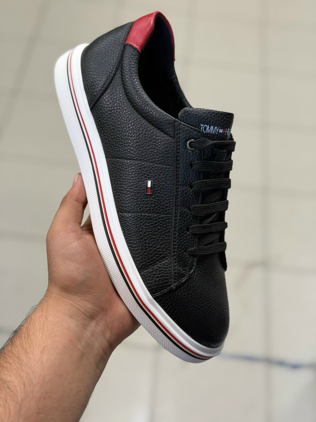 ,кроссовки мужские tommy hilfiger,кроссовки tommy hilfiger,мужские кроссовки, мужская