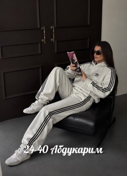 Костюм