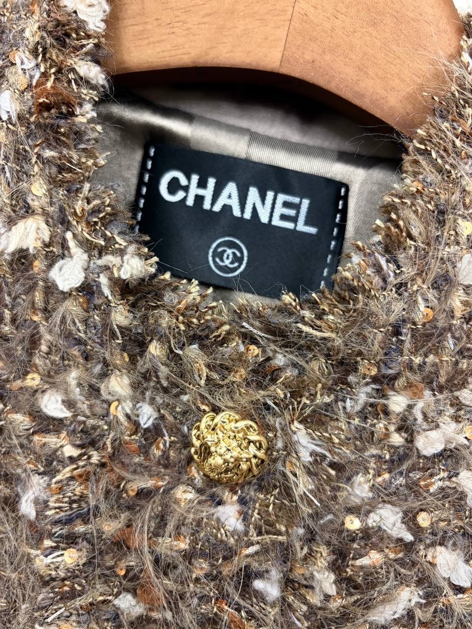 твидовый жакет chanel,твидовый жакет шанель,твидовый пиджак женский в стиле шанель,твидовый пиджак,твидовый пиджак женский