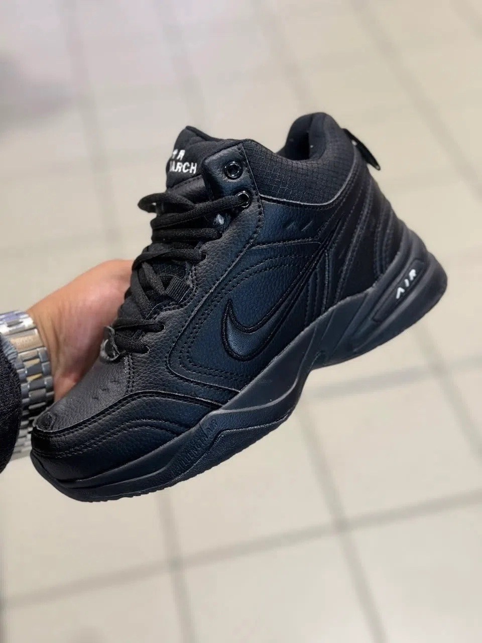 кроссовки nike air monarch,кроссовки nike air monarch iv,кроссовки мужские nike air monarch iv,кроссовки nike air monarch 4,nike air monarch