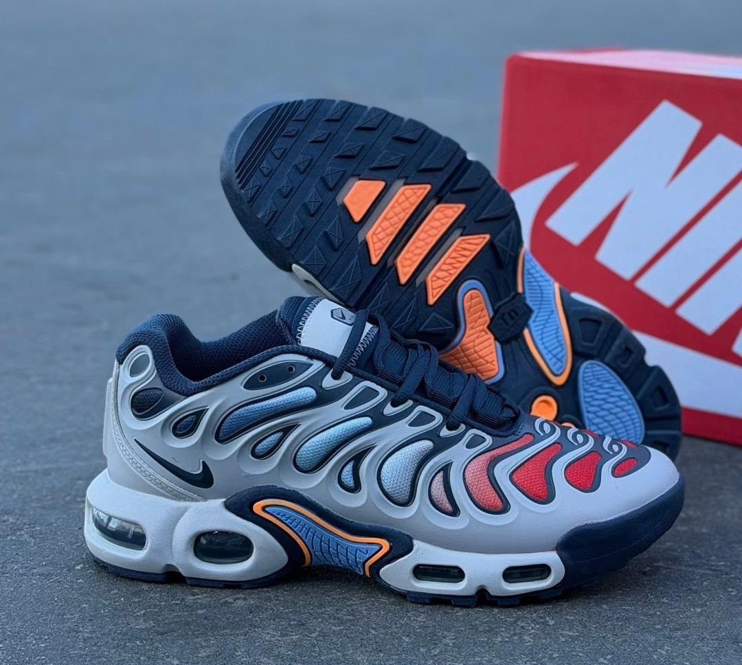 nike air max plus tn,кроссовки,nike air max plus,nike air max plus drift,supreme x nike air max plus tn