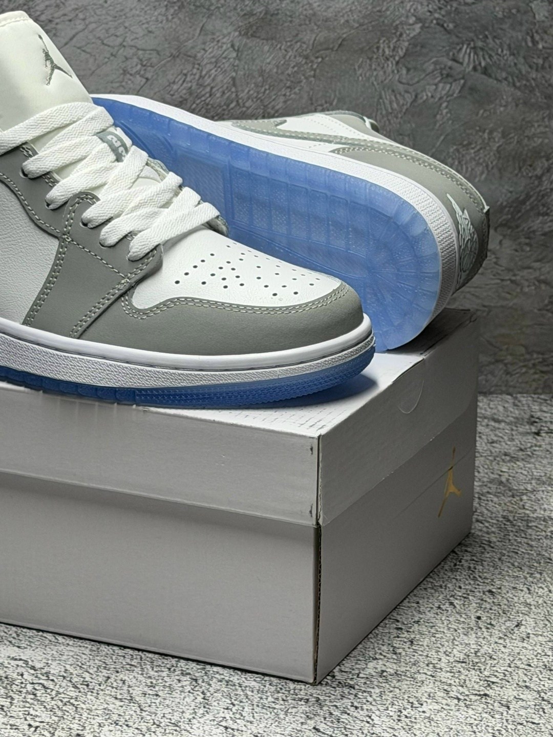 nike air jordan 1 low wolf grey,кроссовки nike air jordan 1 low wolf grey,кроссовки,nike air jordan 1 low,кроссовки nike air jordan 1 low
