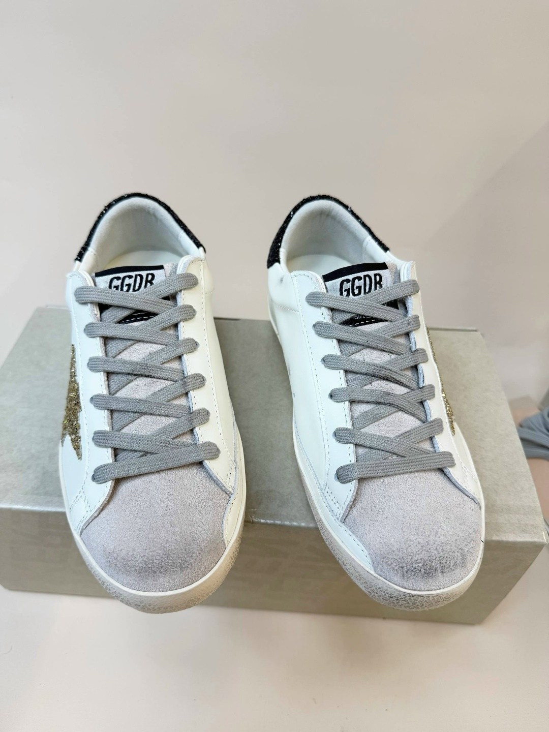 ,golden goose кроссовки,golden goose,спортивные туфли golden goose,golden goose кеды