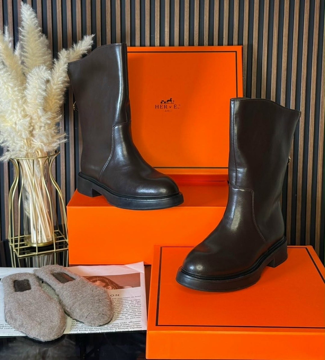 резиновые сапоги chanel,сапоги chanel,chanel rain boots,женские резиновые сапоги chanel,резиновые сапоги шанель