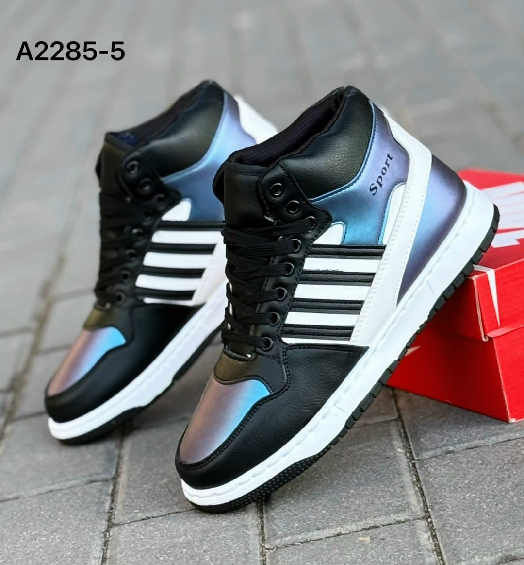 зимние кроссовки adidas,кроссовки adidas,адидас высокие кроссовки,,зимние мужские кроссовки