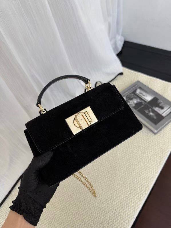 сумка из натуральной замши 24х19,сумка замшевая furla,сумка женская furla,сумка из натуральной замши,сумка