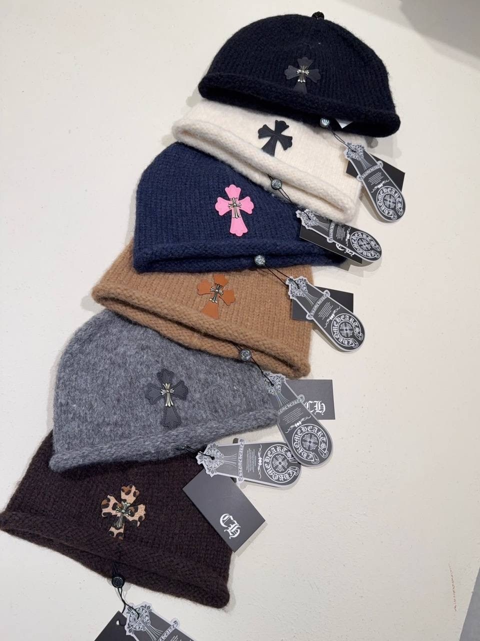 шапка chanel,шапка бини,модная шапка,вязаные шапки,шапка moncler