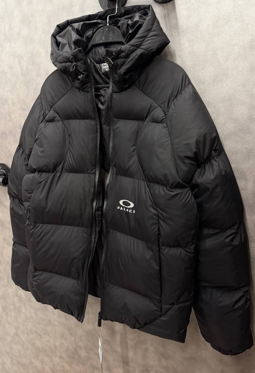 мужской пуховик palace x oakley puffa черный,пуховик oakley x palace зимний,пуховик palace balaclava,пуховик oakley,пуховик мужской moncler