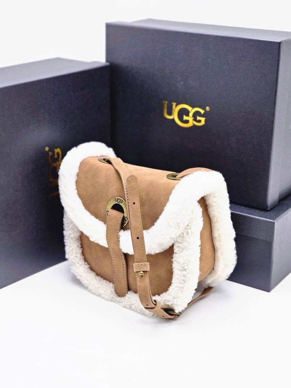сумка с мехом ugg,сумка меховая ugg,сумка ugg,сумка с мехом,сумка женская ugg с мехом