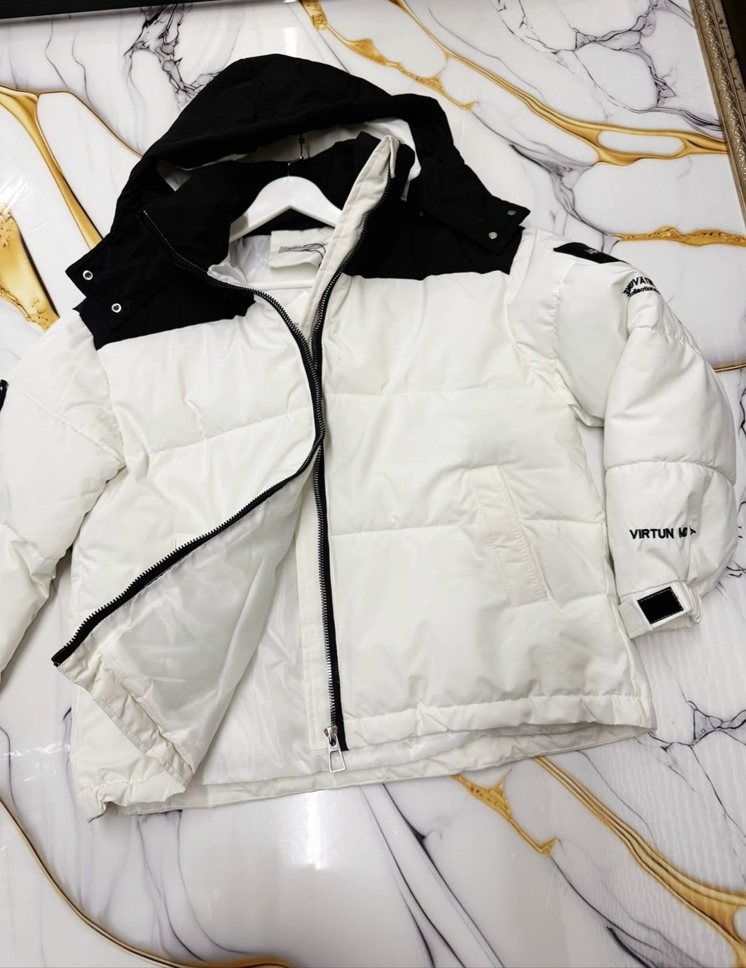 модные пуховики,пуховик куртка,пуховик moncler,пуховик,зимняя куртка