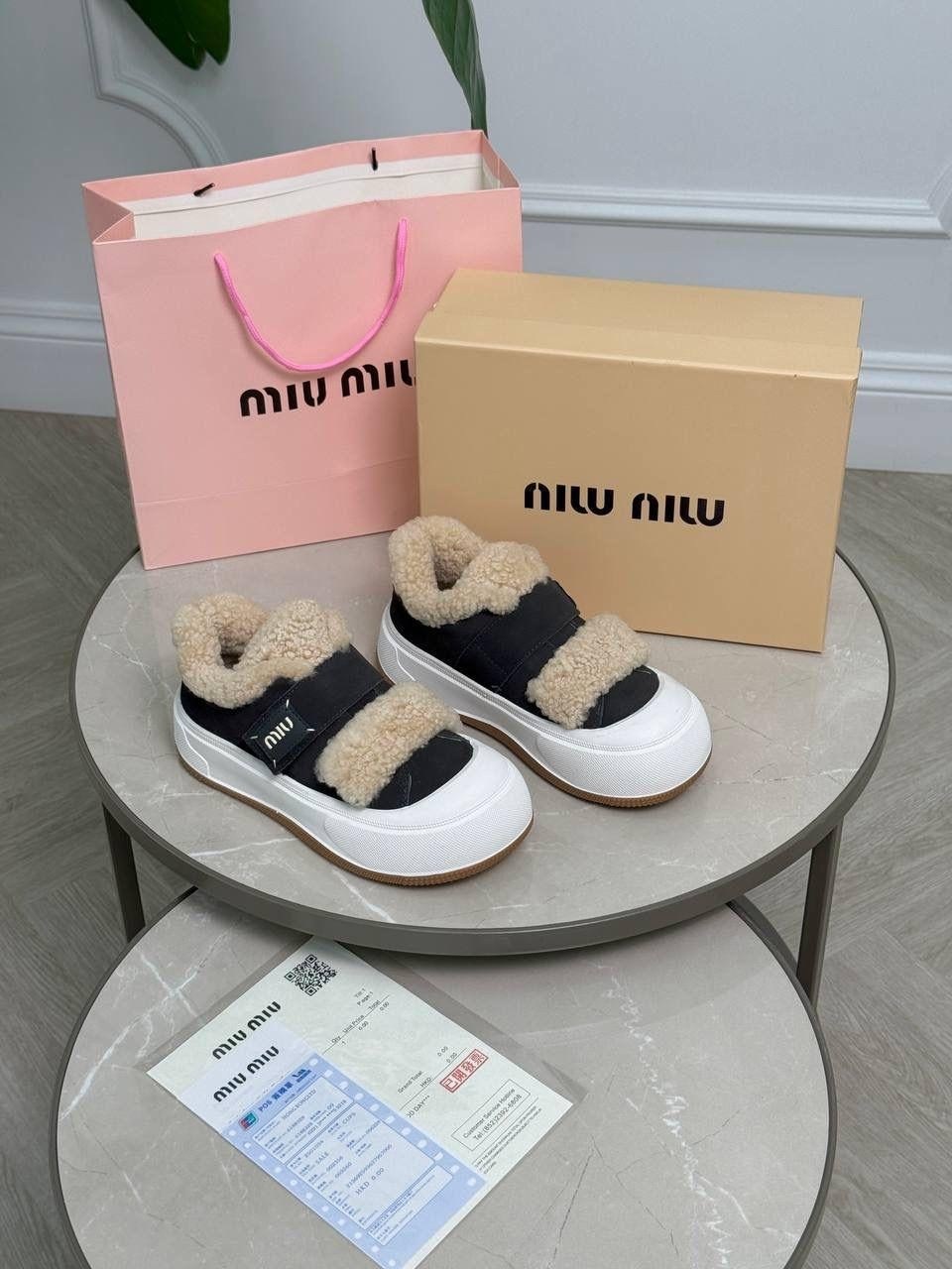 ботинки miu miu,ботинки зимние с мехом на платформе miu miu,,кроссовки с мехом miu miu,угги miu miu