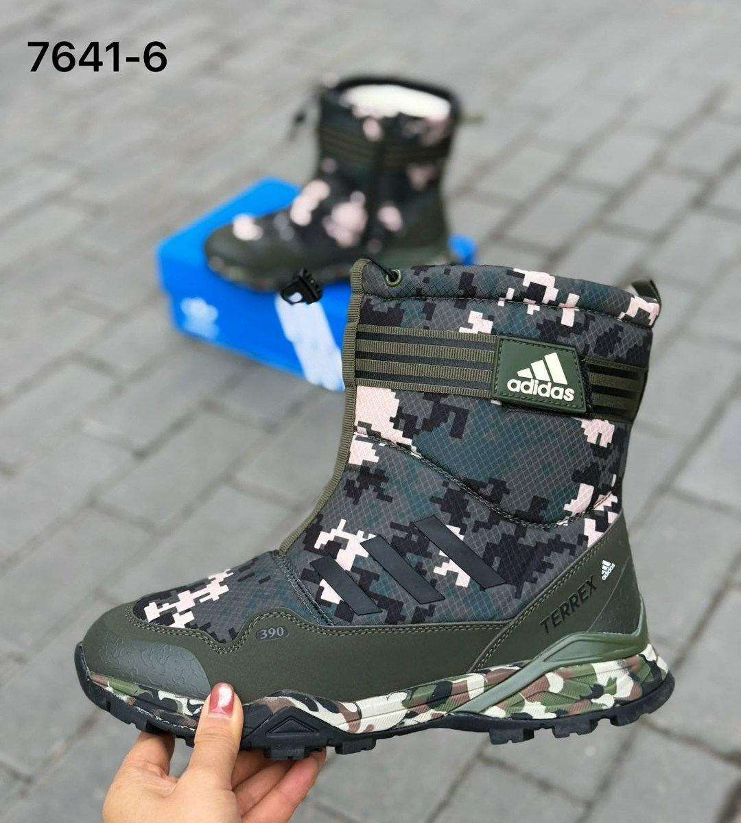 дутики adidas,,зимние сапоги adidas,кроссовки зимние adidas,кроссовки adidas