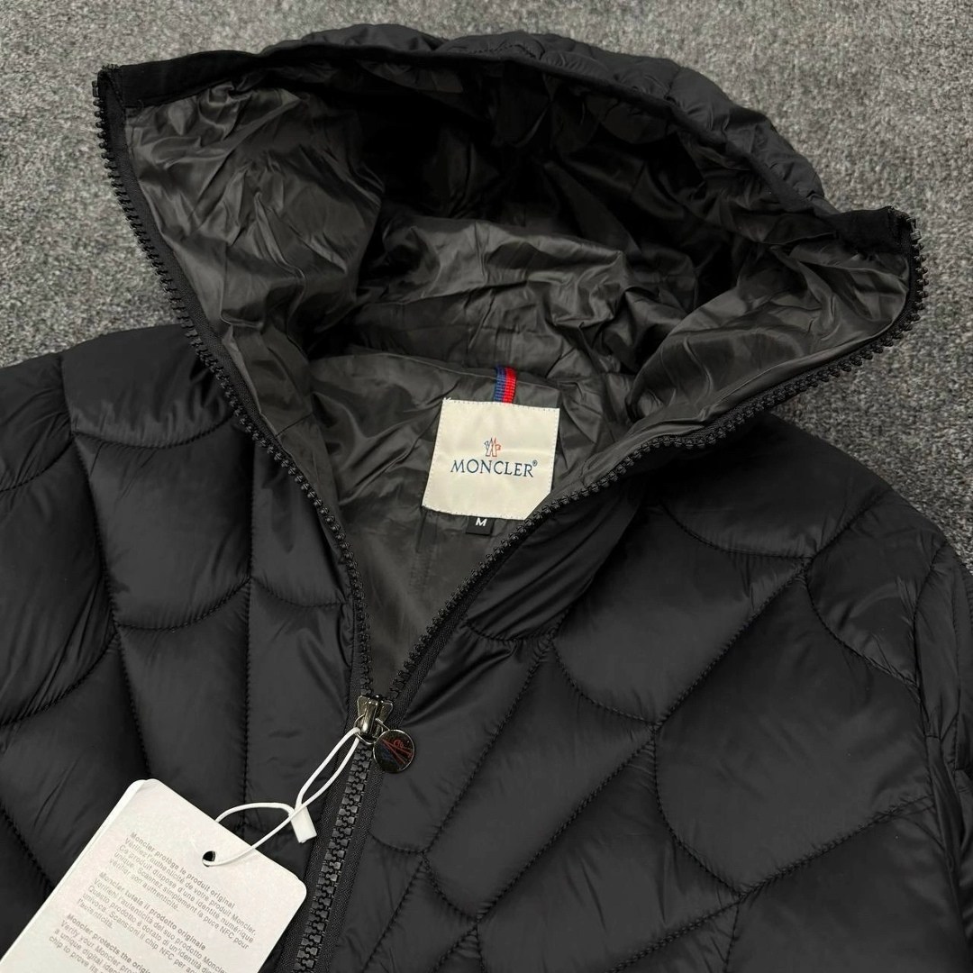 пуховик moncler spider,moncler spider puffer jacket,куртка moncler x spider man,куртка moncler x spider man moncler цвет черный,монклер куртка