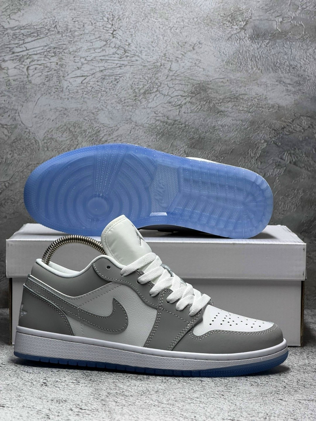 nike air jordan 1 low wolf grey,кроссовки nike air jordan 1 low wolf grey,кроссовки,nike air jordan 1 low,кроссовки nike air jordan 1 low