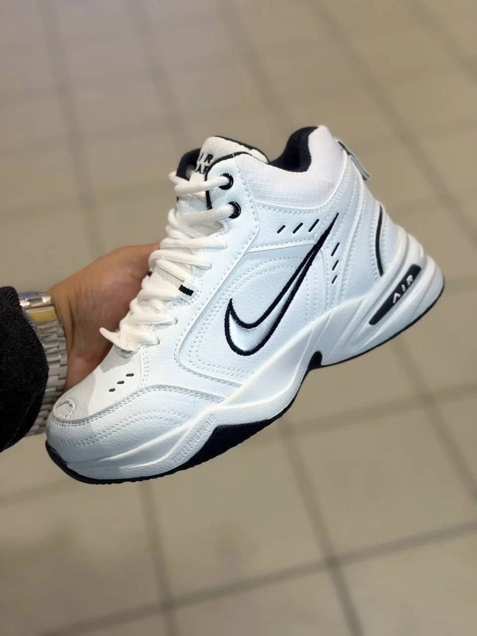 кроссовки nike air monarch,кроссовки nike air monarch iv,кроссовки мужские nike air monarch iv,кроссовки nike air monarch 4,nike air monarch