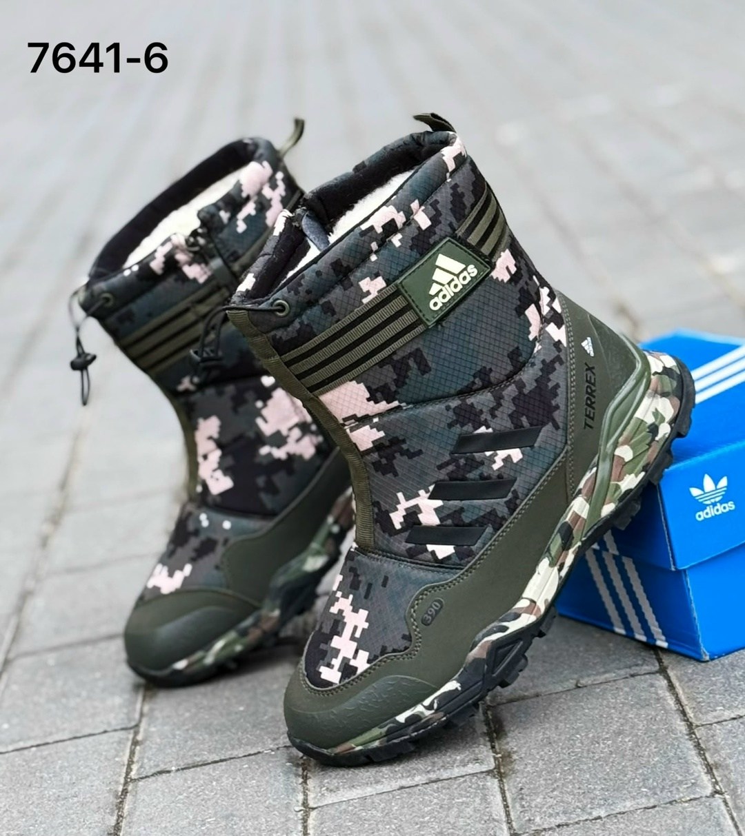 дутики adidas,,зимние сапоги adidas,кроссовки зимние adidas,кроссовки adidas
