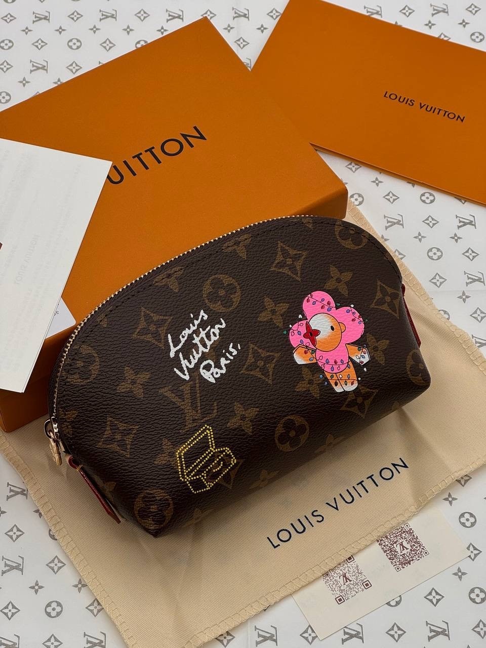 косметичка louis vuitton,louis vuitton косметичка louis vuitton,женская сумка louis vuitton,луи виттон косметичка,косметичка louis vuitton lv 175552124