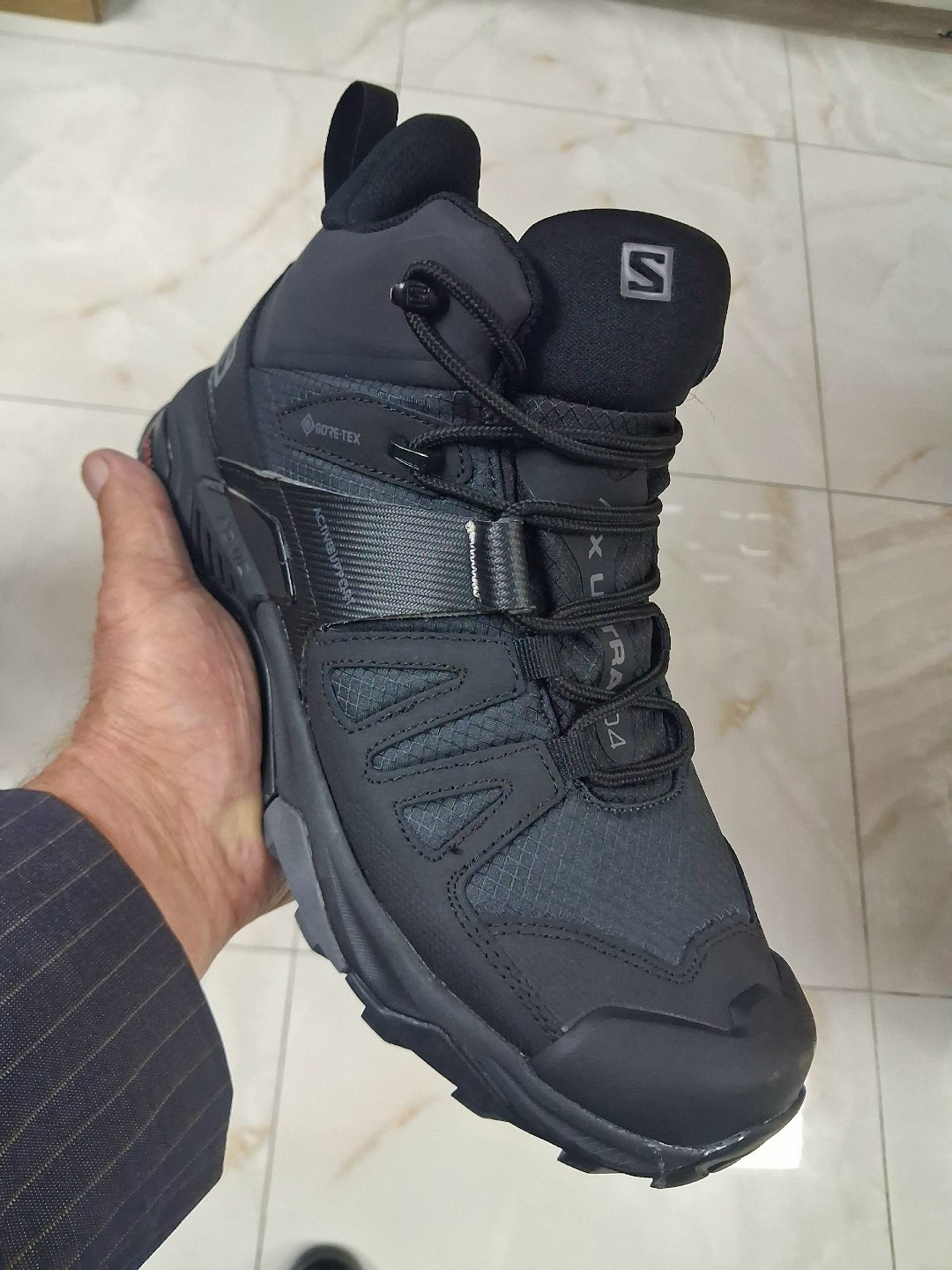 ботинки x ultra 4 mid gtx salomon,ботинки salomon,кроссовки зимние salomon,мужские кроссовки salomon x ultra 4 mid gore-tex,salomon x ultra 4 mid gtx
