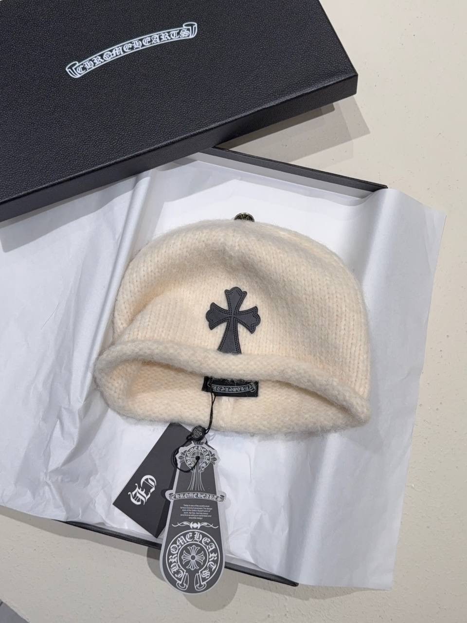 шапка chanel,шапка бини,модная шапка,вязаные шапки,шапка moncler