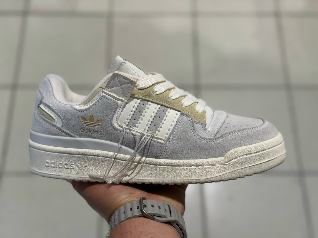 кроссовки adidas,кроссовки женские adidas,кроссовки мужские женские adidas,кроссовки adidas sportswear,кроссовки мужские adidas