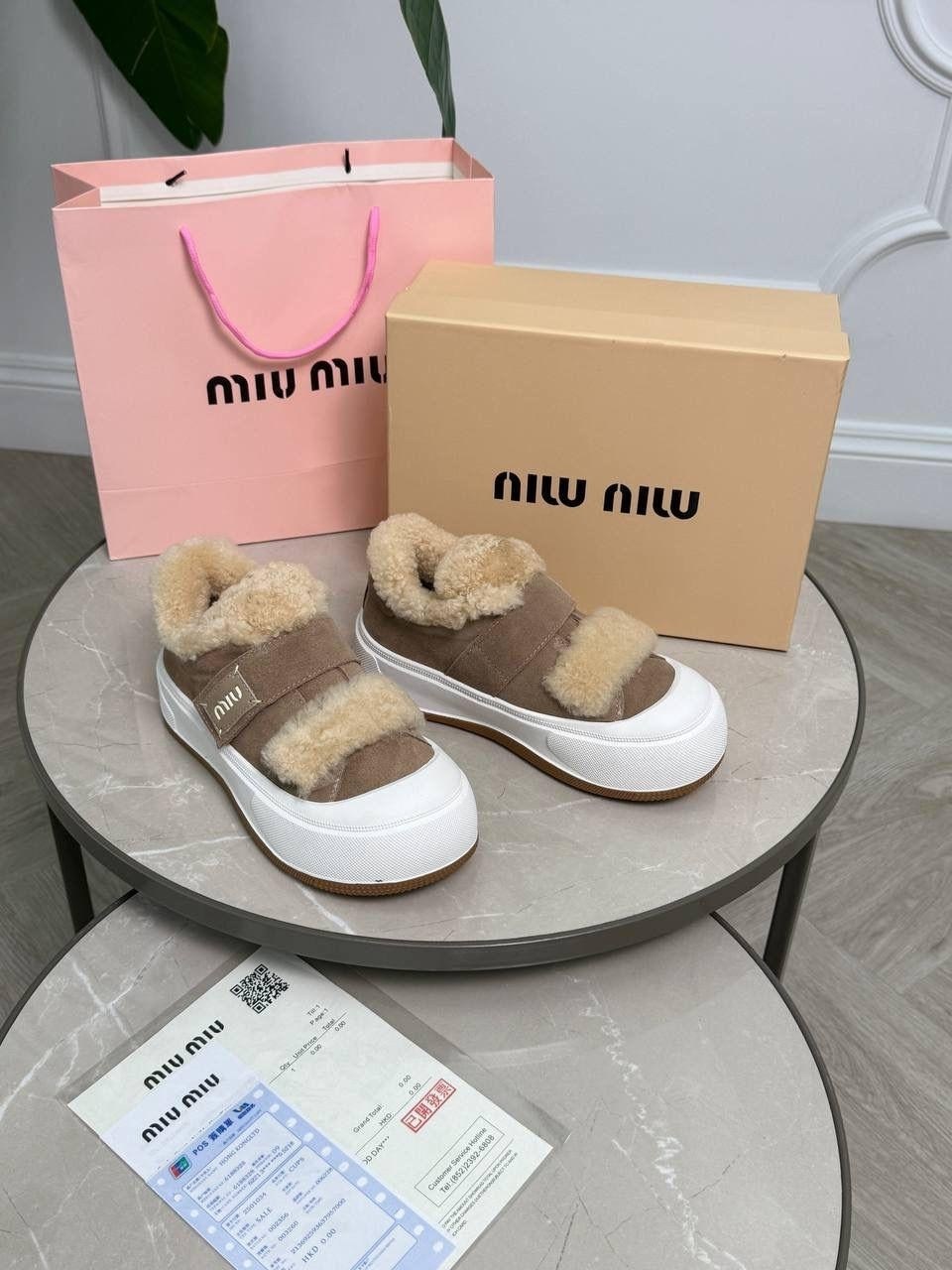 ботинки miu miu,ботинки зимние с мехом на платформе miu miu,,кроссовки с мехом miu miu,угги miu miu