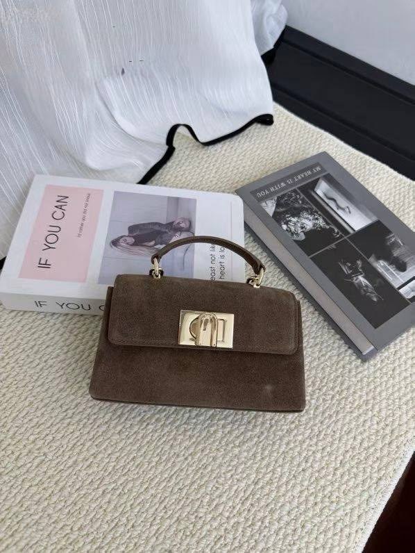 сумка из натуральной замши 24х19,сумка замшевая furla,сумка женская furla,сумка из натуральной замши,сумка