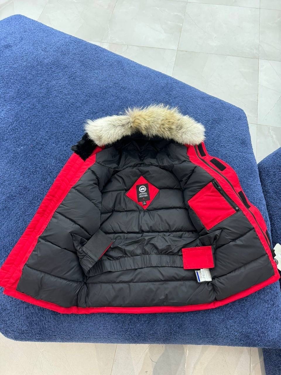 пуховик детский canada goose expedition красный,детская зимняя куртка canada goose,детский пуховик canada goose,пуховик canada goose,canada goose expedition parka