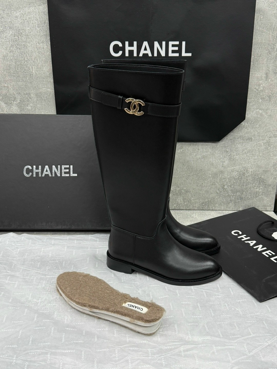 сапоги chanel,сапоги шанель,,сапоги,женские осенние сапоги chanel 2026 черные кожаные высокие