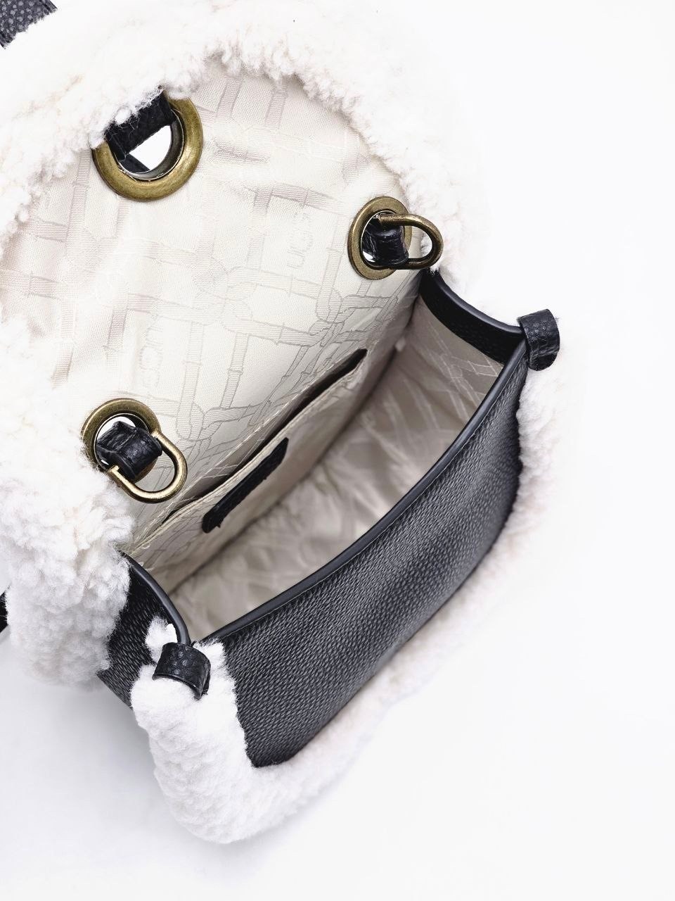 сумка с мехом ugg,сумка меховая ugg,сумка ugg,сумка с мехом,сумка женская ugg с мехом