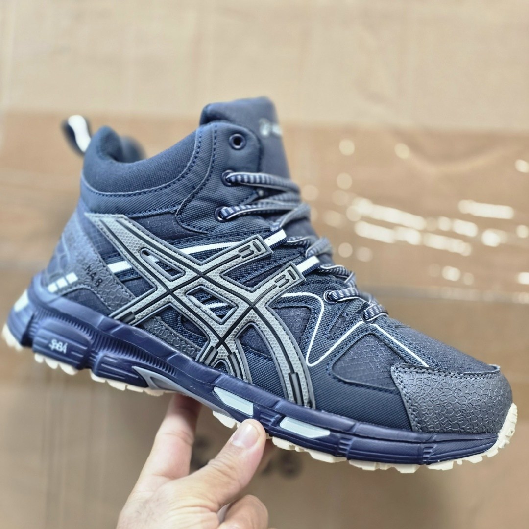 зимние кроссовки nike p-6000 high,кроссовки зимние nike,зимние кроссовки nike air zoom vomero 5 mid,зимние кроссовки с мехом nike p-6000 high,мужские зимние кроссовки nike